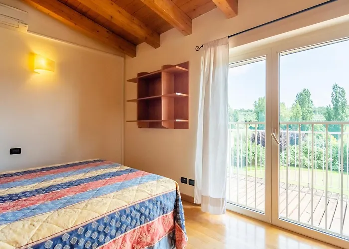 Modern In Sal With Swimming Pool *
