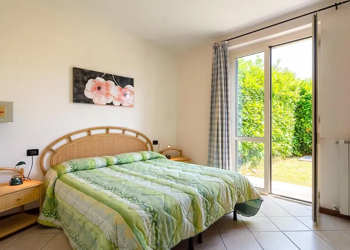 Modern In Sal With Swimming Pool *