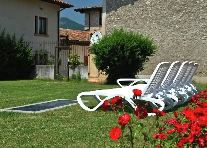 Modern In Sal With Swimming Pool