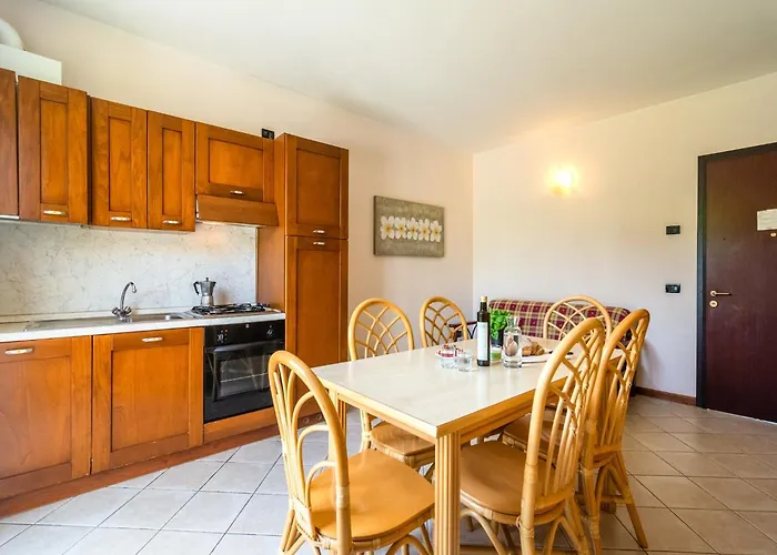Modern In Sal With Swimming Pool *
